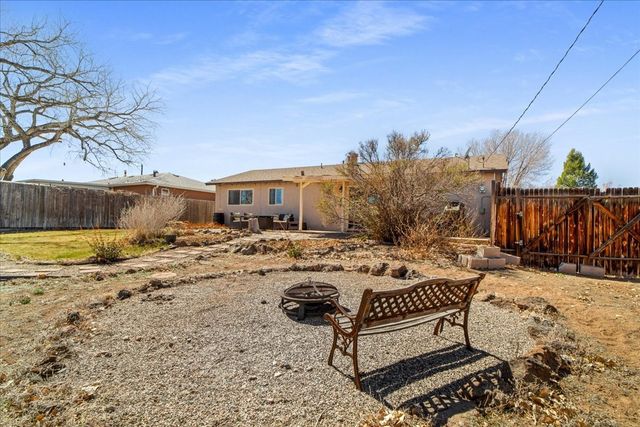 72 Joya, White Rock, NM 87547