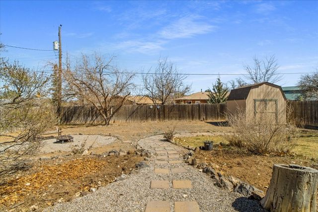 72 Joya, White Rock, NM 87547