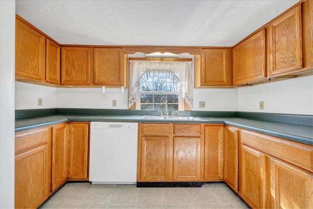 N 112 Hancock ST, Fincastle, VA 24090