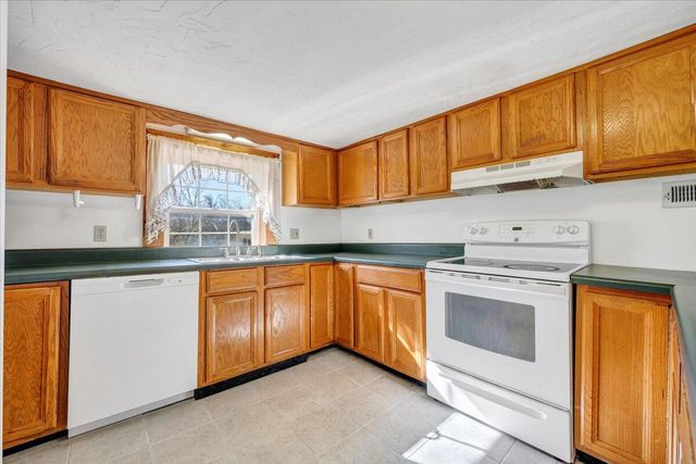 N 112 Hancock ST, Fincastle, VA 24090