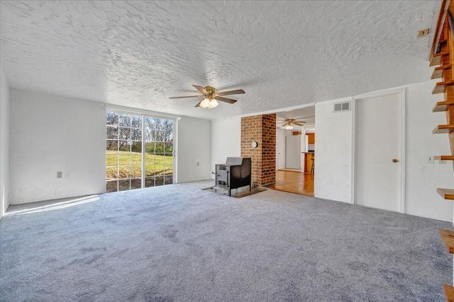 N 112 Hancock ST, Fincastle, VA 24090