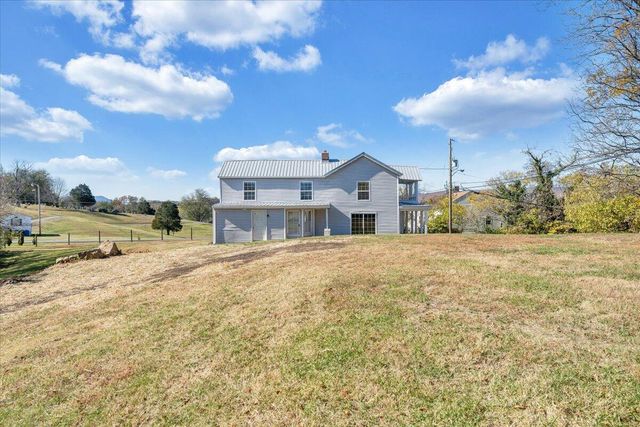 N 112 Hancock ST, Fincastle, VA 24090