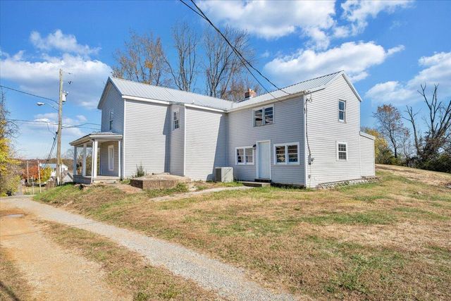 N 112 Hancock ST, Fincastle, VA 24090