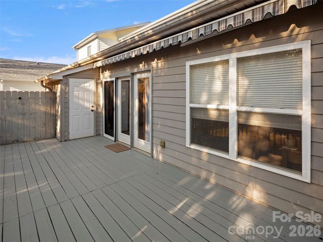 4 Holiday Drive, Arden, NC 28704