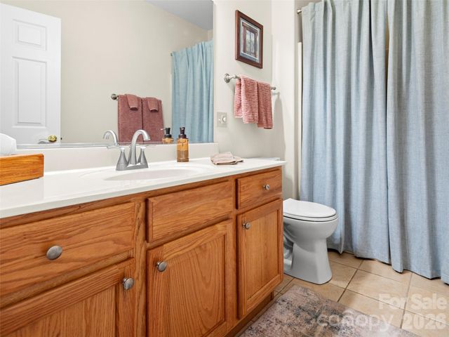 4 Holiday Drive, Arden, NC 28704