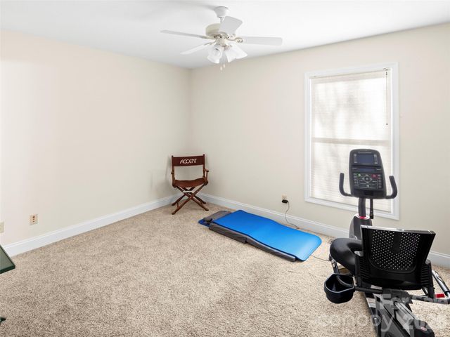 4 Holiday Drive, Arden, NC 28704