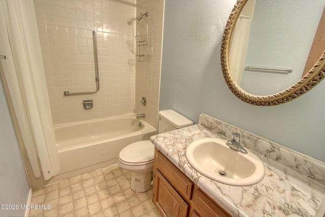 108 Sunset Road, Whiting, NJ 08759