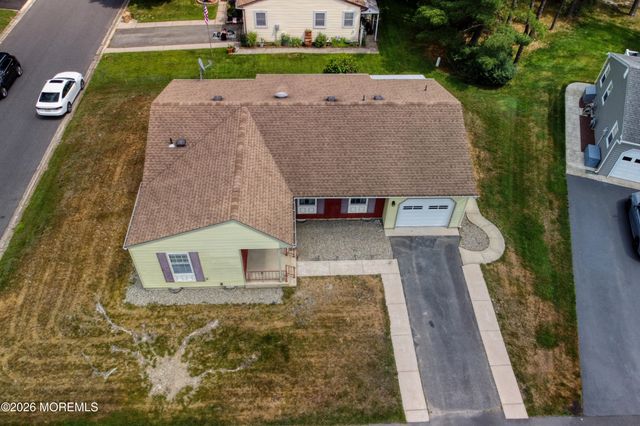 108 Sunset Road, Whiting, NJ 08759
