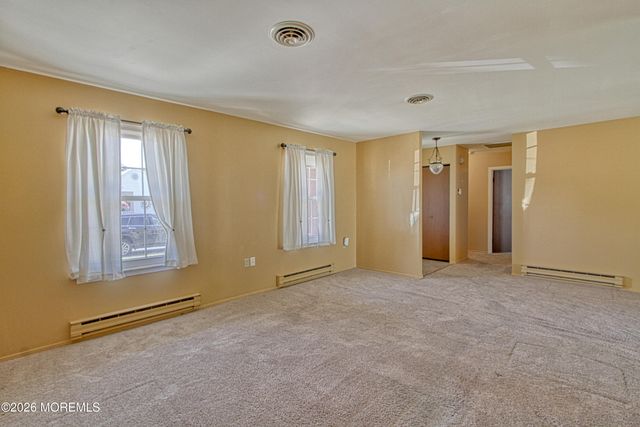 108 Sunset Road, Whiting, NJ 08759