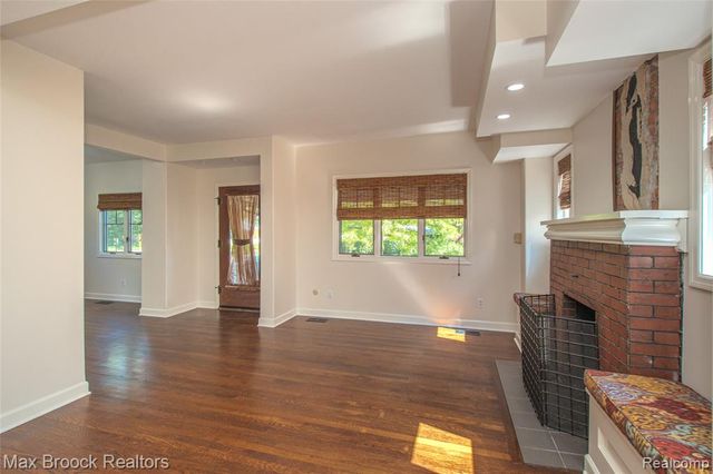 611 W 4th Street, Royal Oak, MI 48067