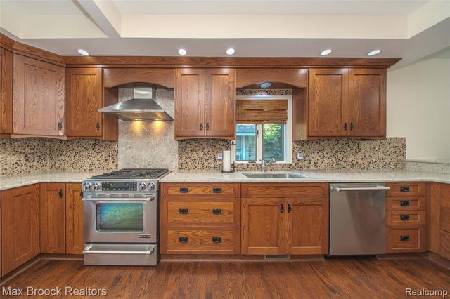 611 W 4th Street, Royal Oak, MI 48067