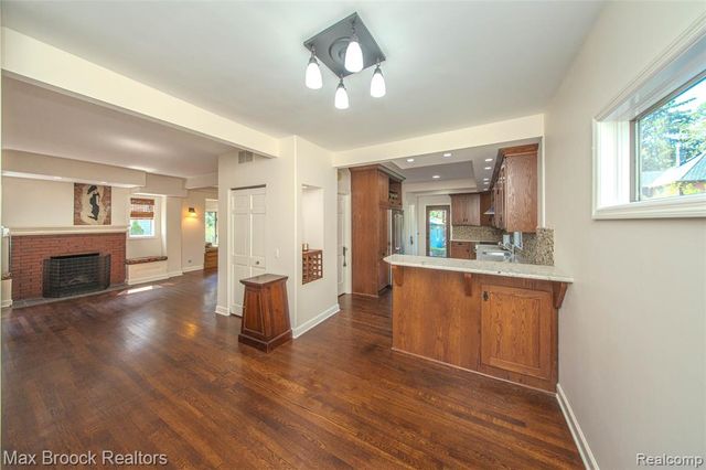611 W 4th Street, Royal Oak, MI 48067