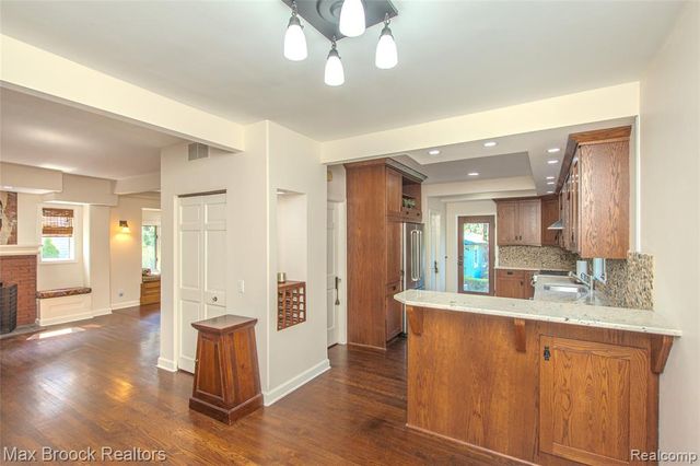 611 W 4th Street, Royal Oak, MI 48067