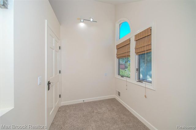 611 W 4th Street, Royal Oak, MI 48067