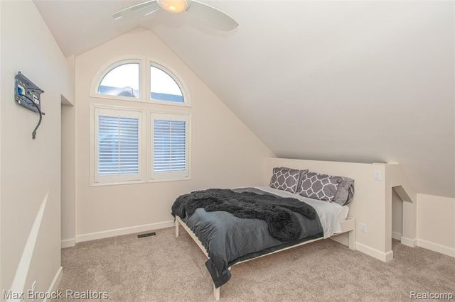 611 W 4th Street, Royal Oak, MI 48067