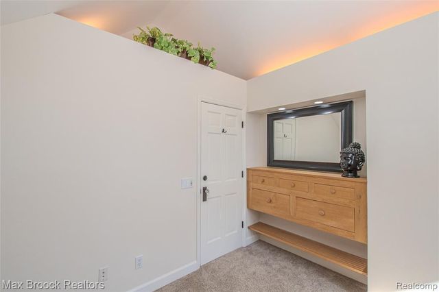 611 W 4th Street, Royal Oak, MI 48067