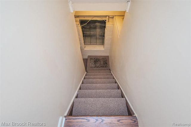 611 W 4th Street, Royal Oak, MI 48067