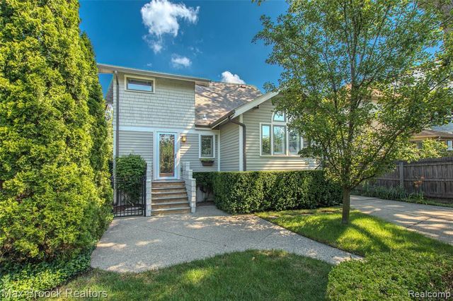 611 W 4th Street, Royal Oak, MI 48067