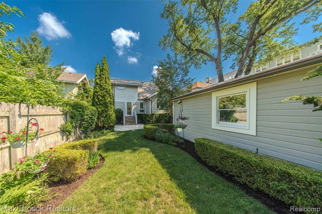 611 W 4th Street, Royal Oak, MI 48067