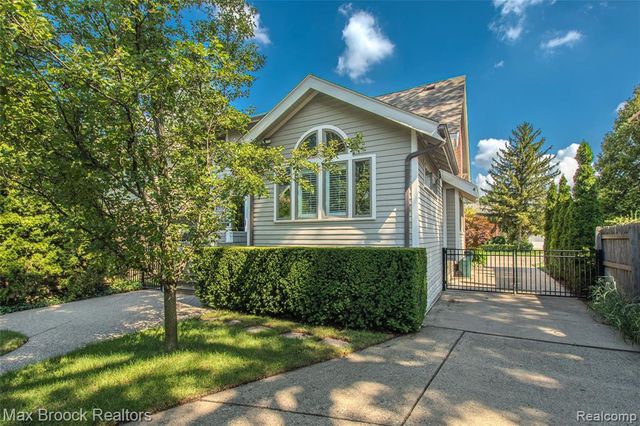 611 W 4th Street, Royal Oak, MI 48067