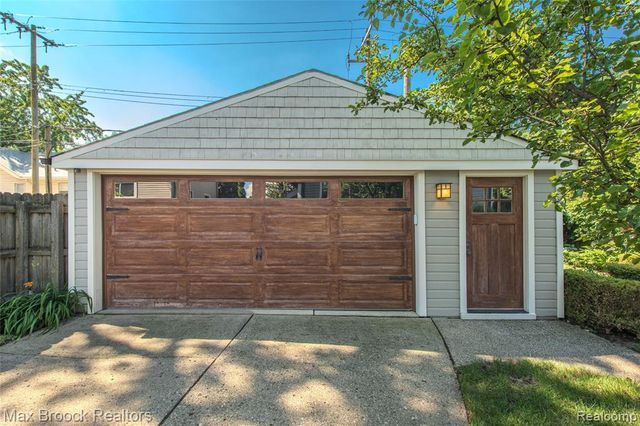 611 W 4th Street, Royal Oak, MI 48067