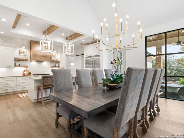 8030 Colonial Woods, Boerne, TX 78015