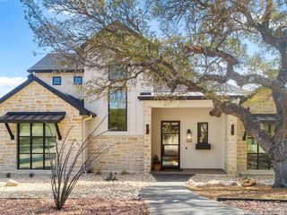 8030 Colonial Woods, Boerne, TX 78015