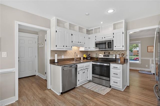 536 Scarborough DR, Chesapeake, VA 23322