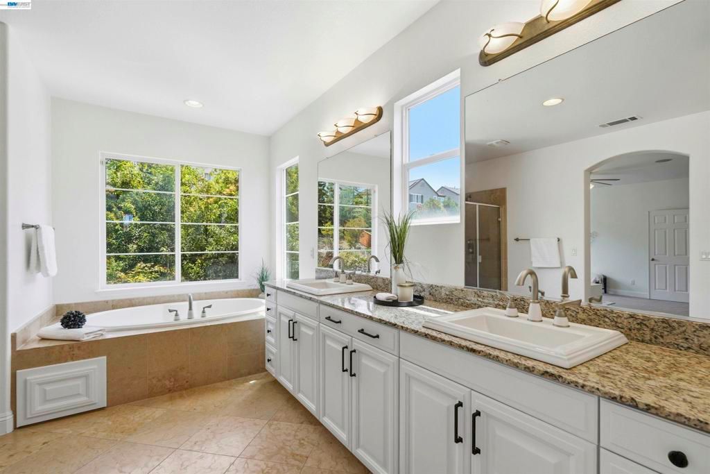 Image 60 of property listing at 3923 Jamie Place, San Ramon, CA 94582