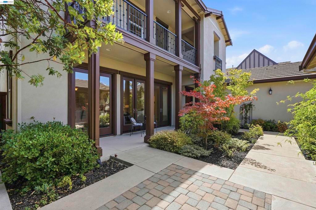 Image 70 of property listing at 3923 Jamie Place, San Ramon, CA 94582