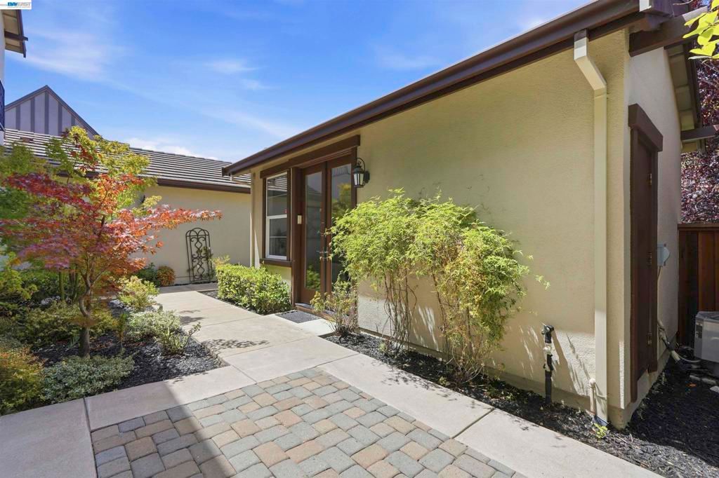 Image 71 of property listing at 3923 Jamie Place, San Ramon, CA 94582