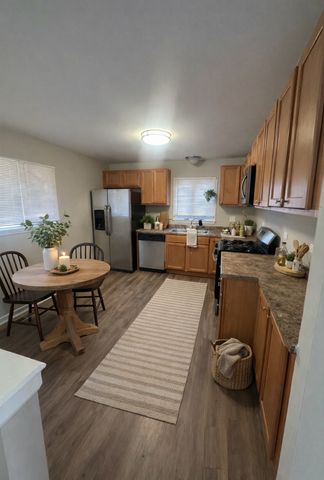 122 Ambassador Avenue, Romeoville, IL 60446