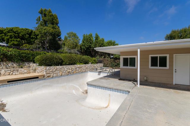 21 Sweetbay Road, Rancho Palos Verdes, CA 90275