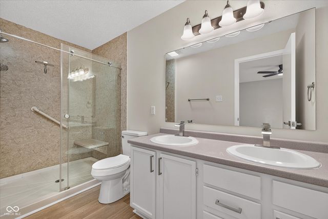 2203 Summerfield Drive, Plainfield, IN 46168