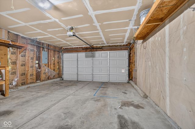 2203 Summerfield Drive, Plainfield, IN 46168