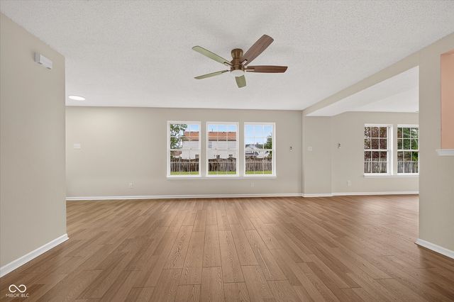 2203 Summerfield Drive, Plainfield, IN 46168