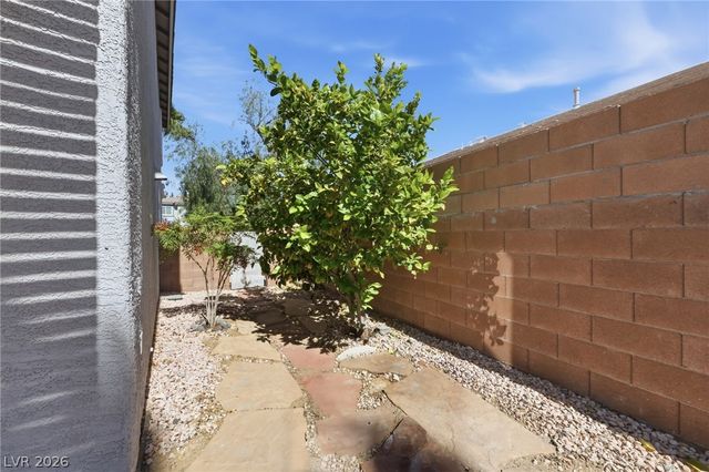 2551 Williamsburg Street, Henderson, NV 89052