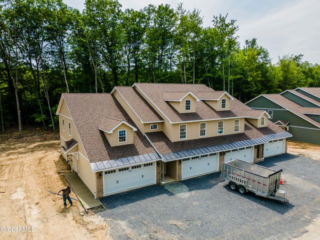 144 Carriage Boulevard, Rotterdam, NY 12306