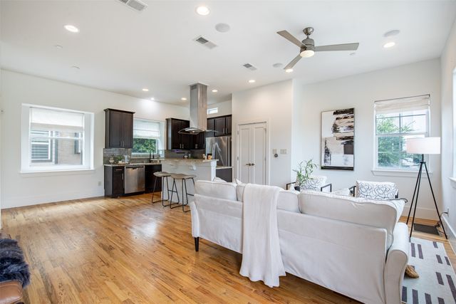 5820 Bryan Parkway 50, Dallas, TX 75206