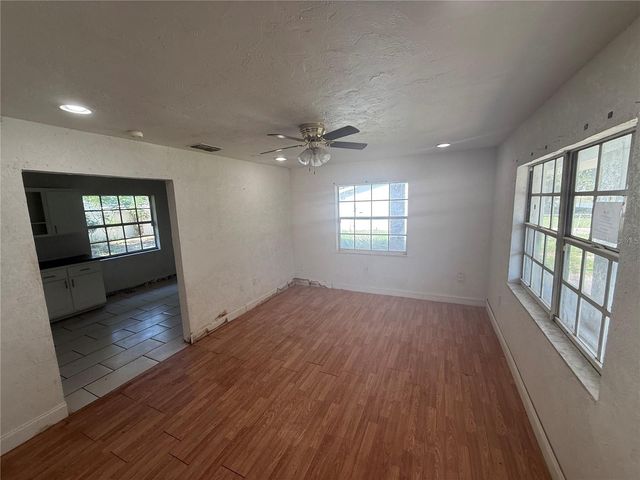 2442 LILLY STREET, Lake Wales, FL 33898