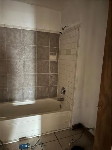 2327 Park Avenue, Kansas City, MO 64127