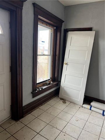 2327 Park Avenue, Kansas City, MO 64127