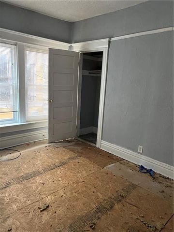 2327 Park Avenue, Kansas City, MO 64127