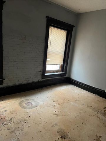 2327 Park Avenue, Kansas City, MO 64127