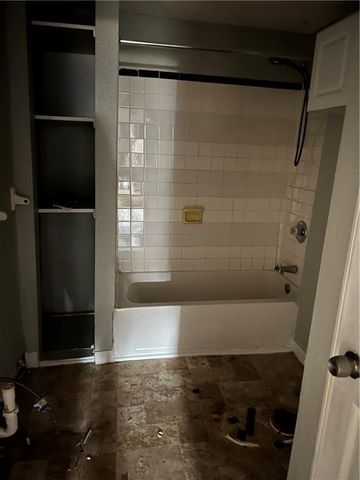 2327 Park Avenue, Kansas City, MO 64127