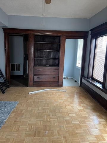 2327 Park Avenue, Kansas City, MO 64127