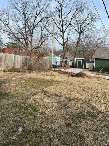 2327 Park Avenue, Kansas City, MO 64127