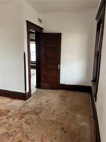 2327 Park Avenue, Kansas City, MO 64127