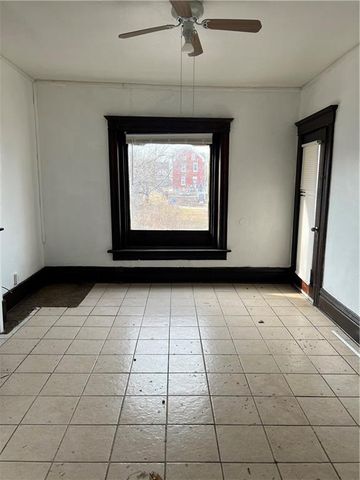 2327 Park Avenue, Kansas City, MO 64127