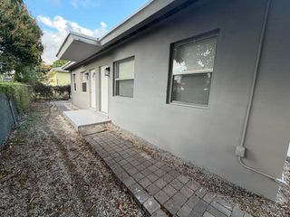 1115 21ST Street 2, West Palm Beach, FL 33407